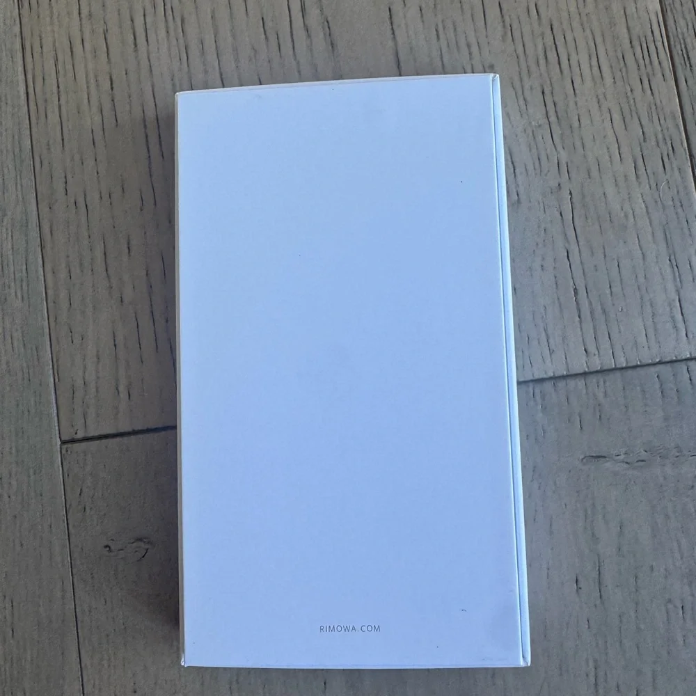 Rimowa iPhone case Aluminum iPhone 17 pro Max - Picture 5 of 9